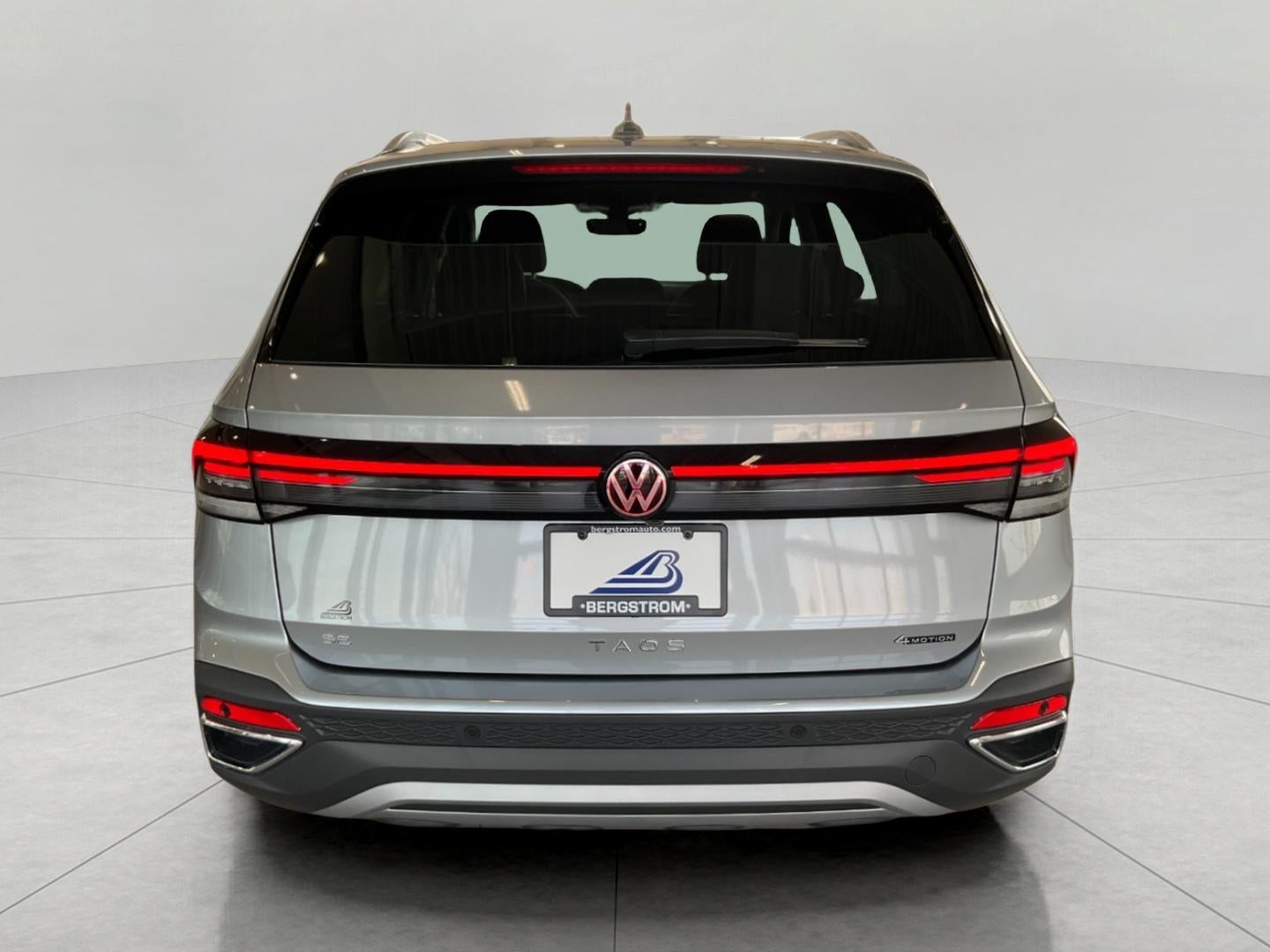 2026 Volkswagen Taos SE 4MOTION