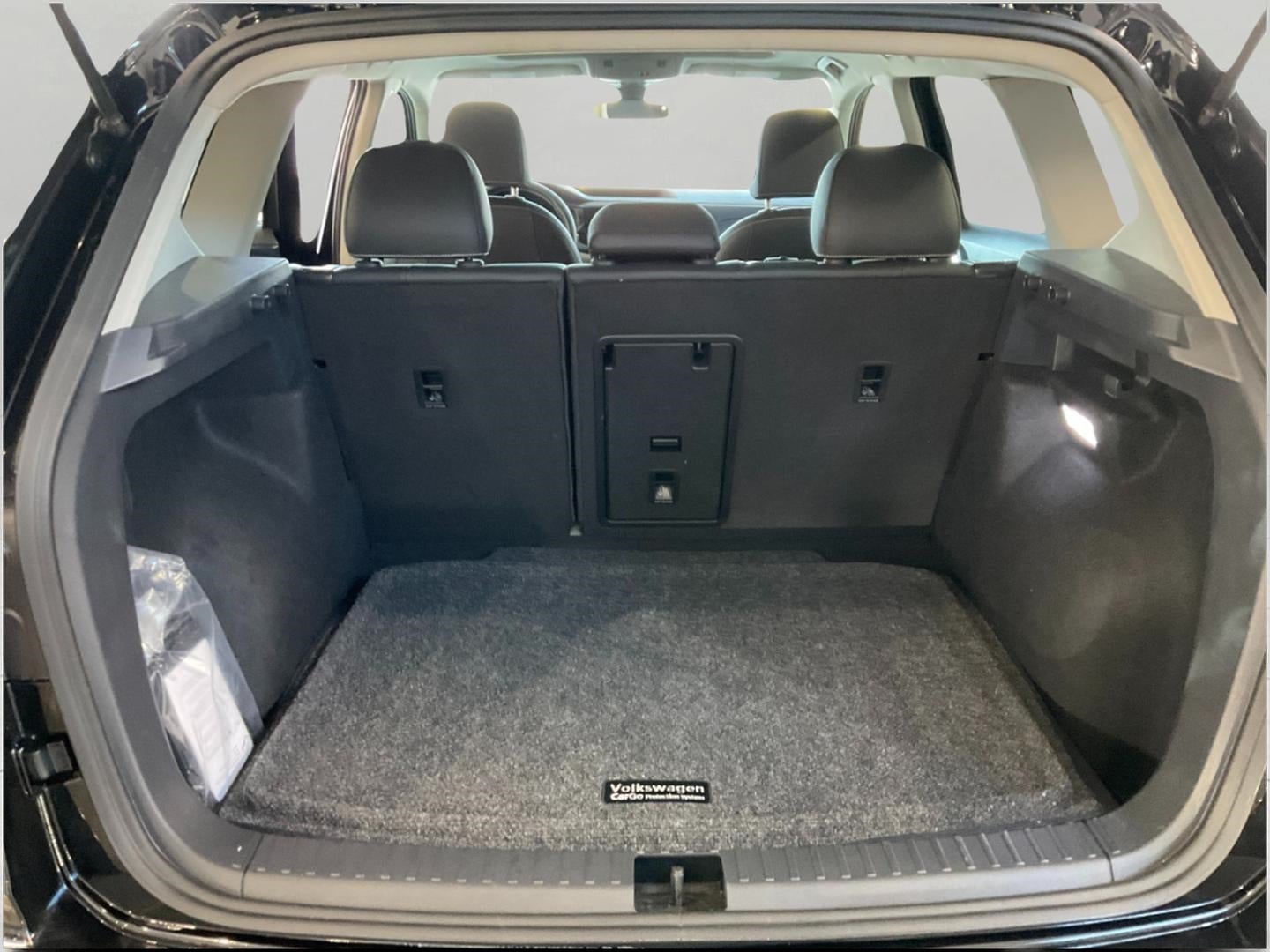 2024 Volkswagen Taos SE 4MOTION