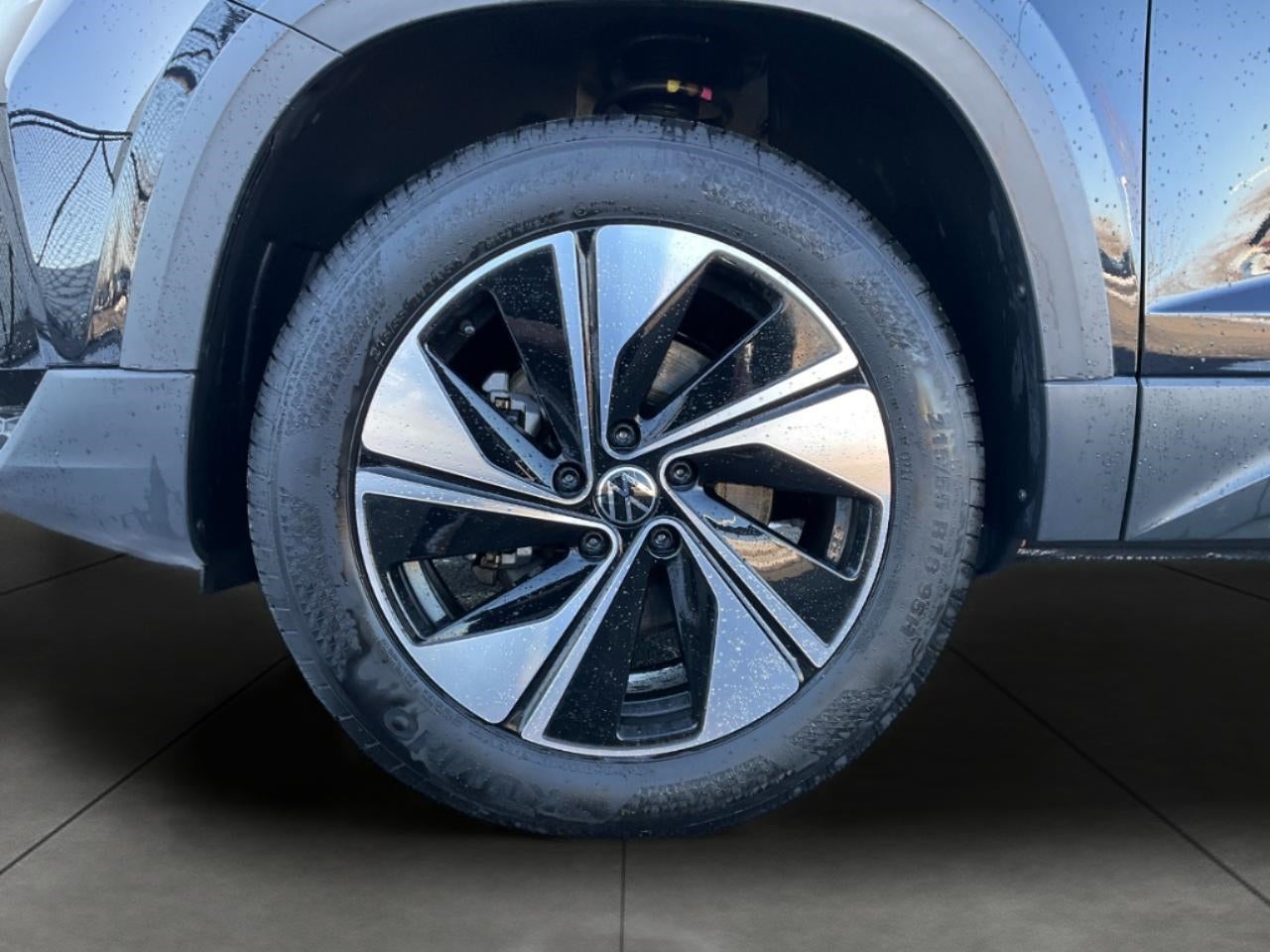 2024 Volkswagen Taos SE 4MOTION