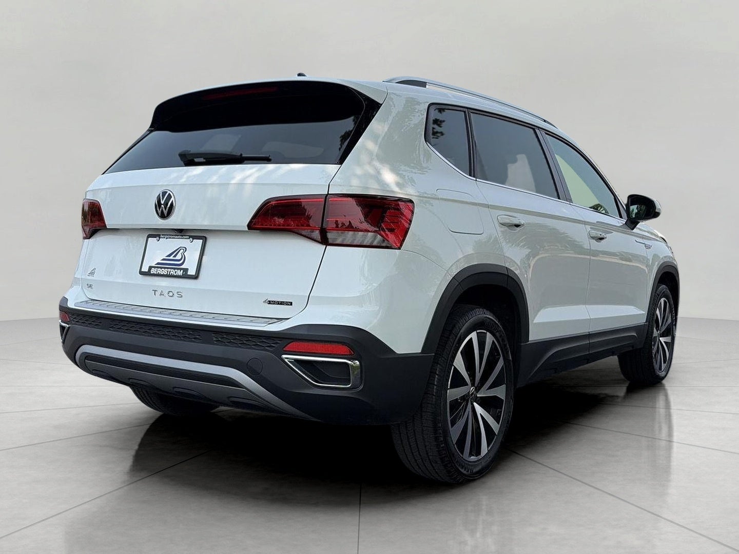 2022 Volkswagen Taos SE 4MOTION
