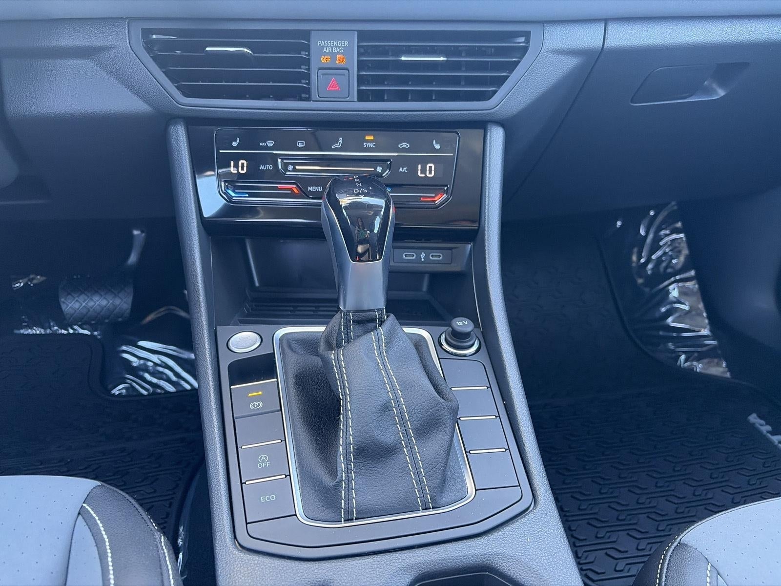 2027 Volkswagen Jetta SE Sedan