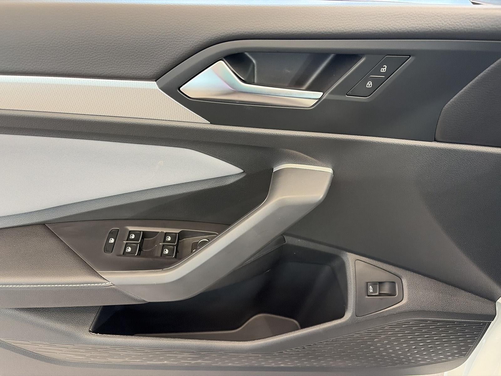 2027 Volkswagen Jetta SE Sedan