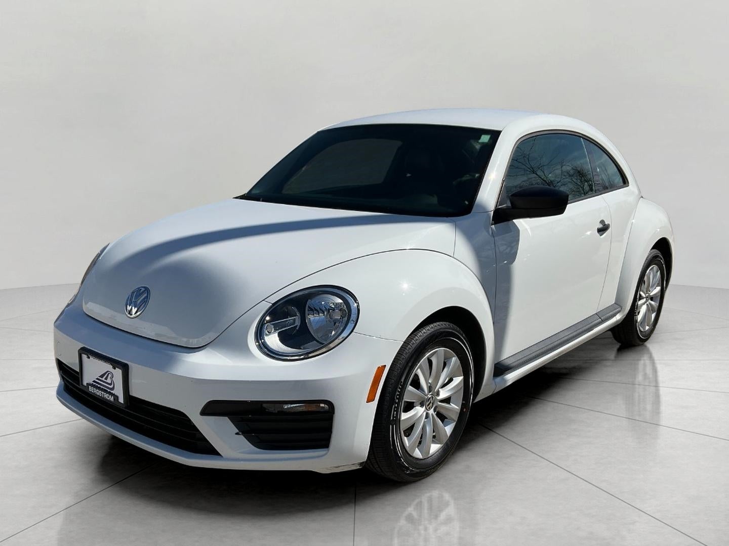 2017 Volkswagen Beetle HATCHBACK
