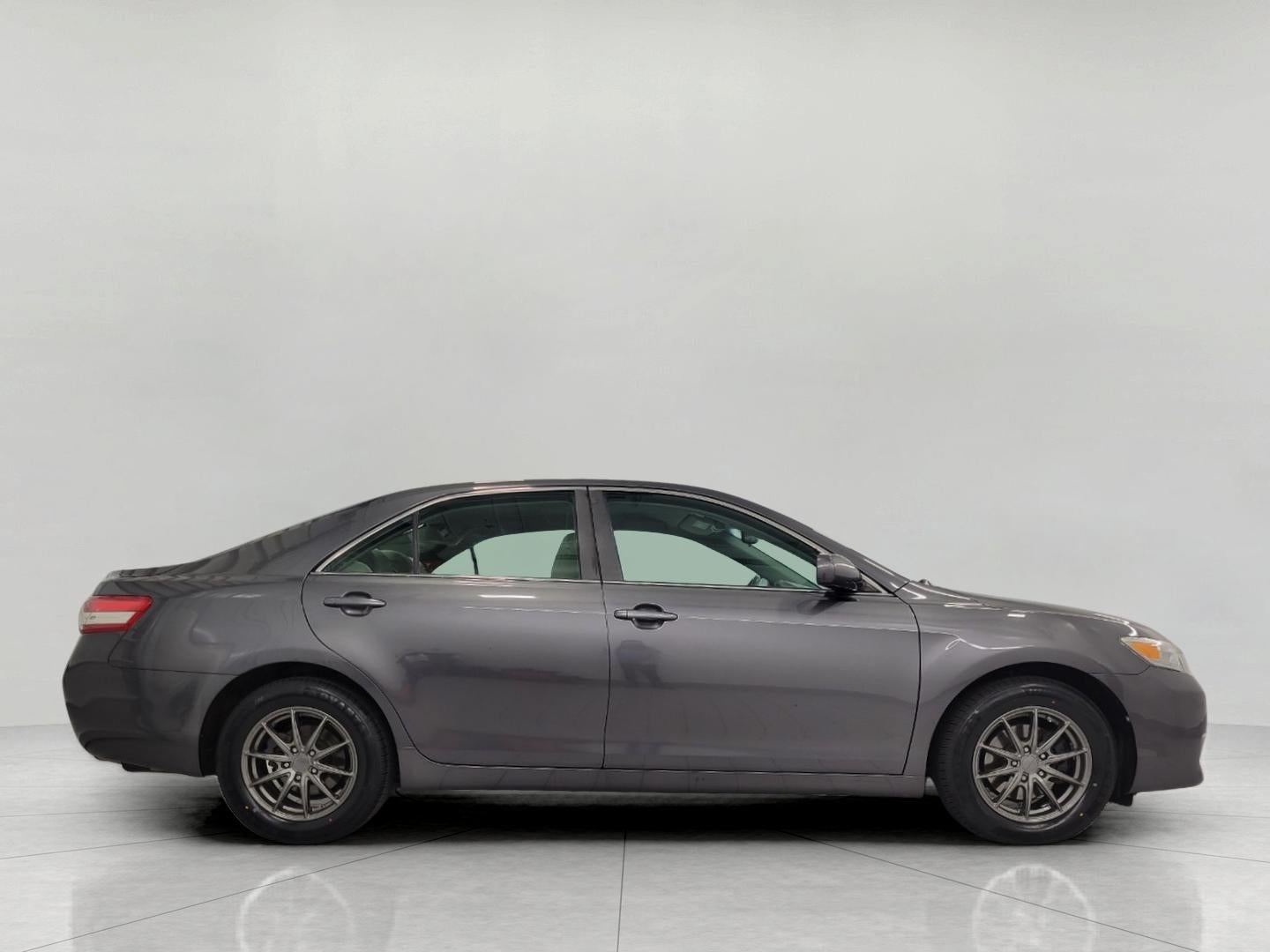 2010 Toyota Camry 4dr Sdn I4 Auto XLE