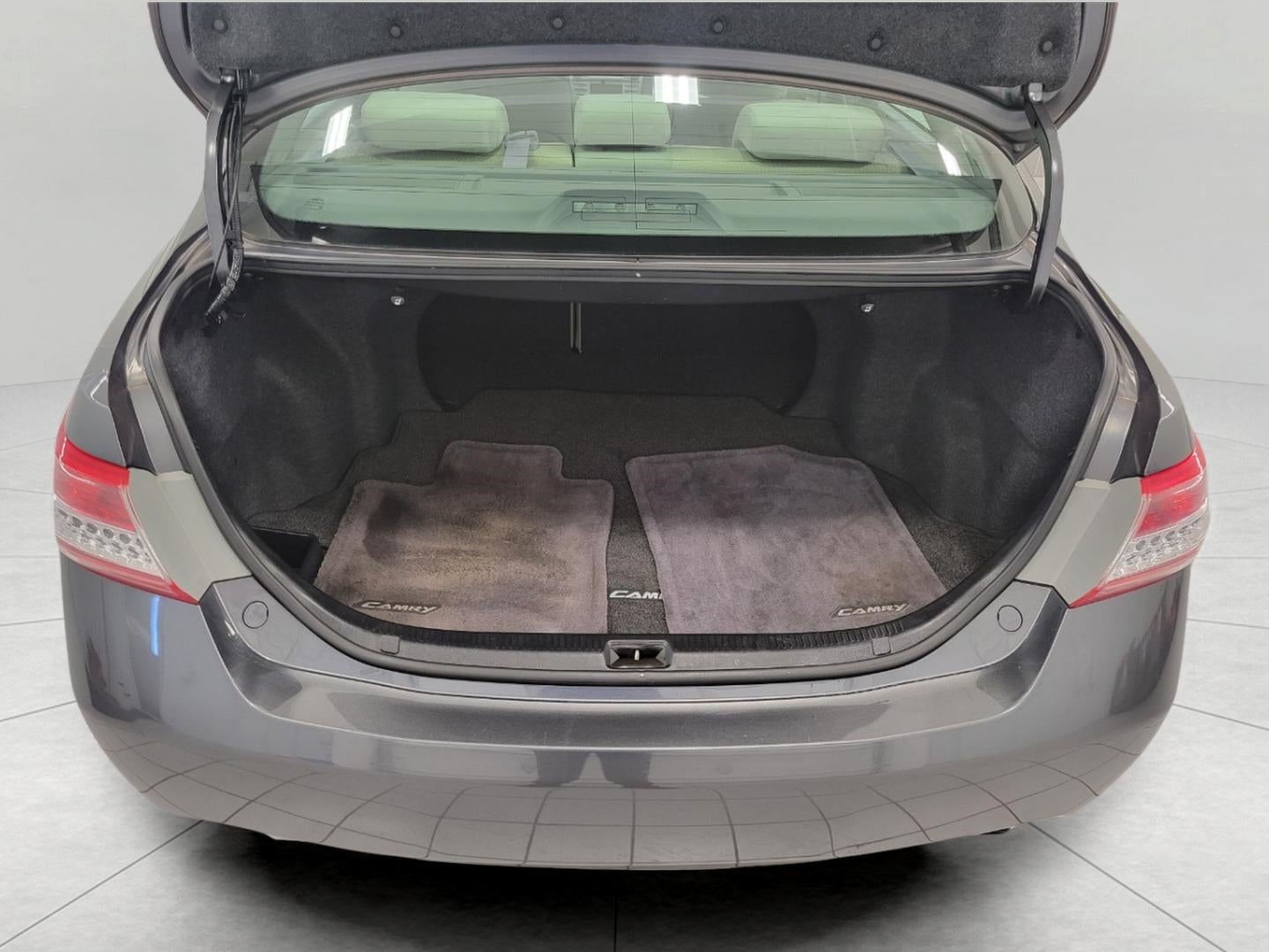 2010 Toyota Camry 4dr Sdn I4 Auto XLE