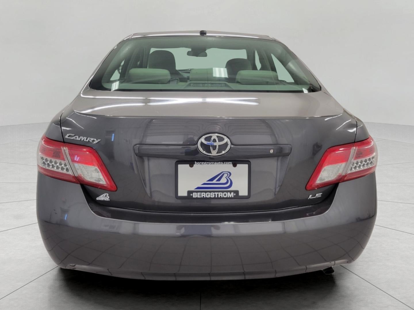 2010 Toyota Camry 4dr Sdn I4 Auto XLE