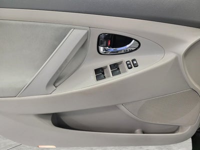 2010 Toyota Camry 4dr Sdn I4 Auto XLE