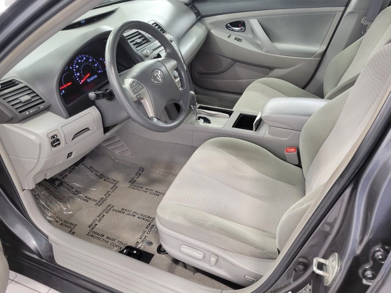 2010 Toyota Camry 4dr Sdn I4 Auto XLE