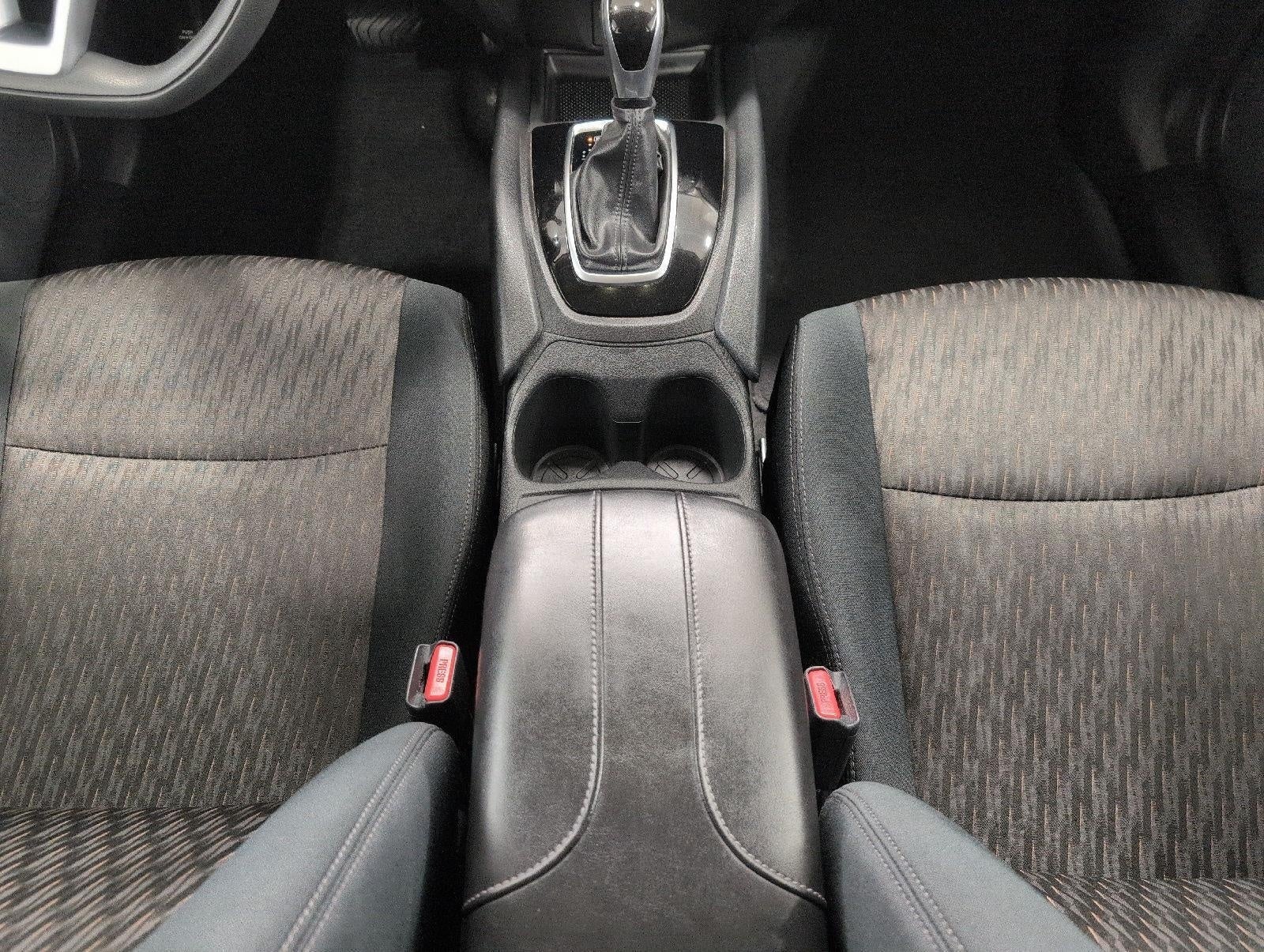 2017 Nissan Rogue FWD S