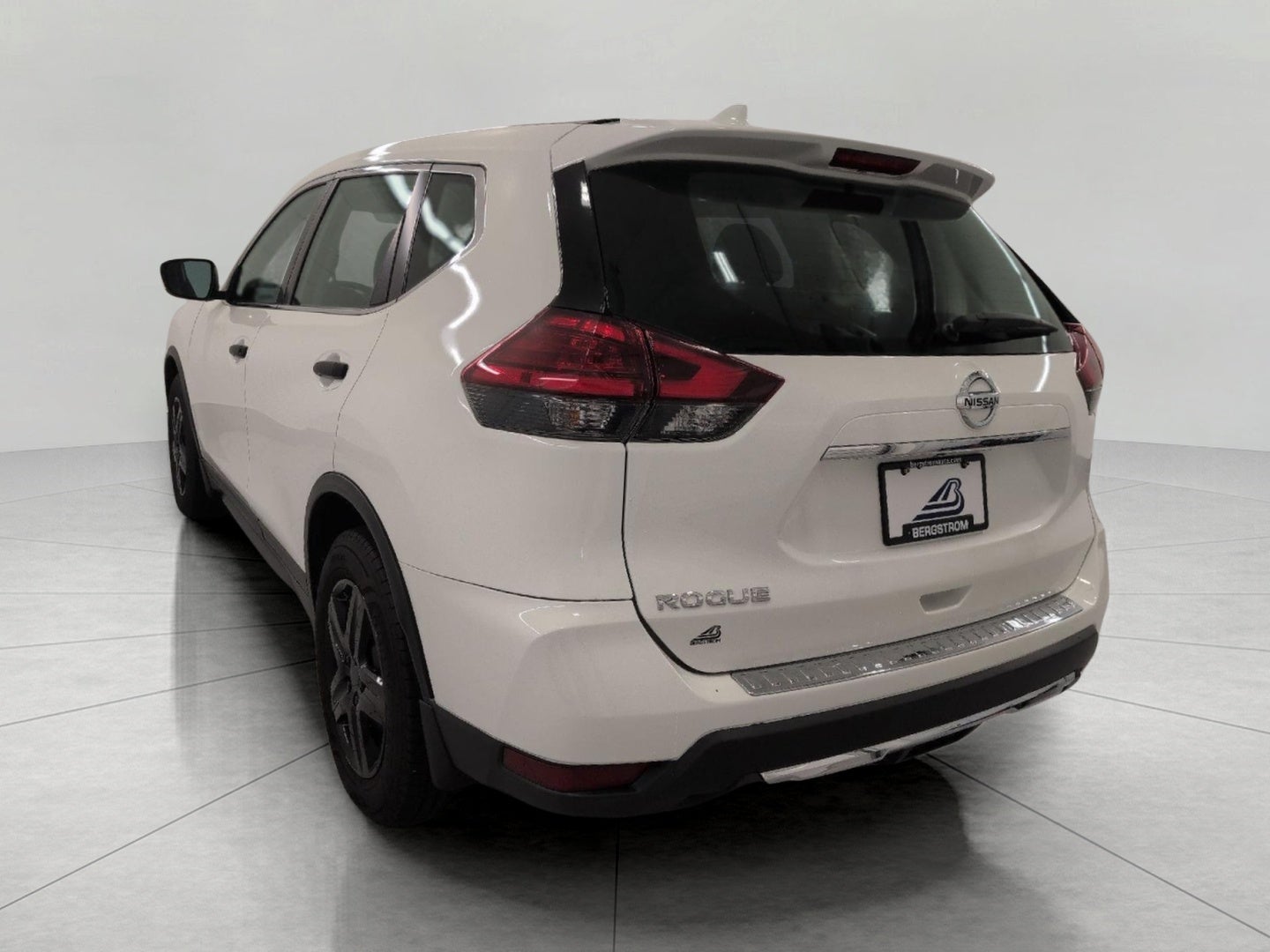 2017 Nissan Rogue FWD S