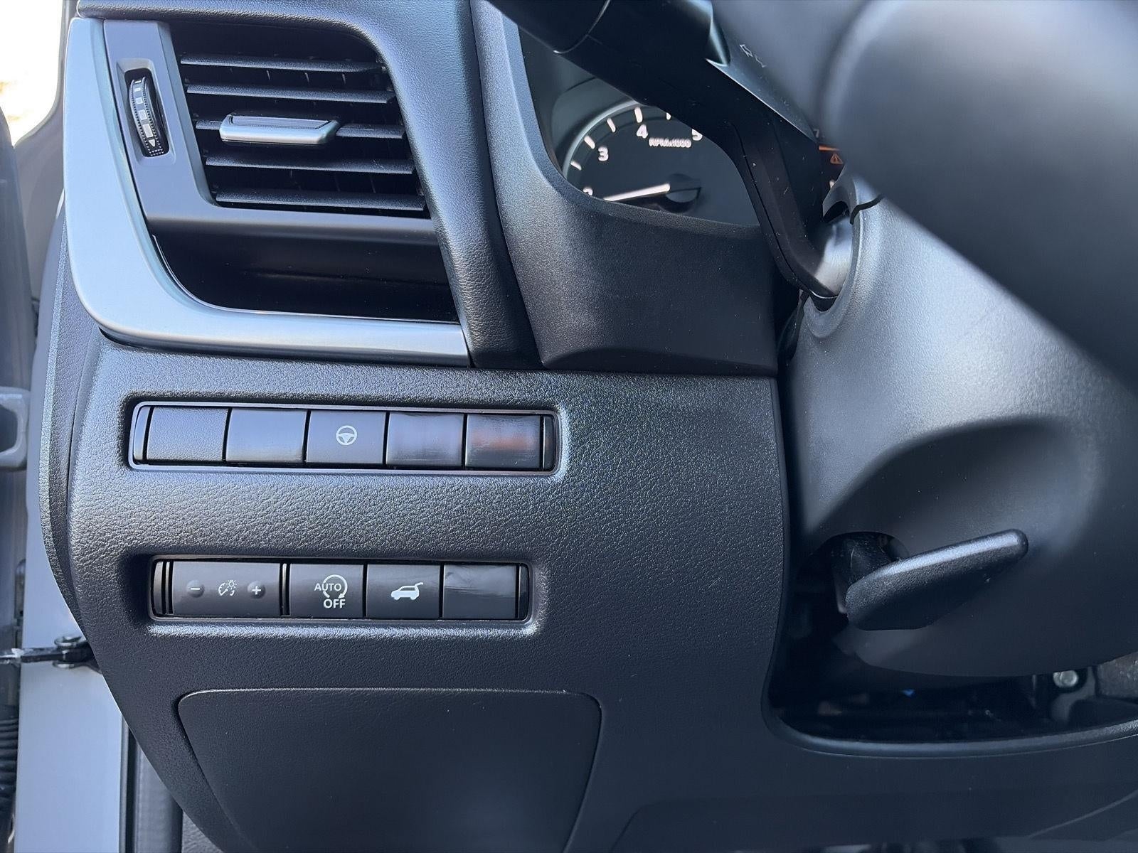 2025 Nissan Rogue AWD Rock Creek
