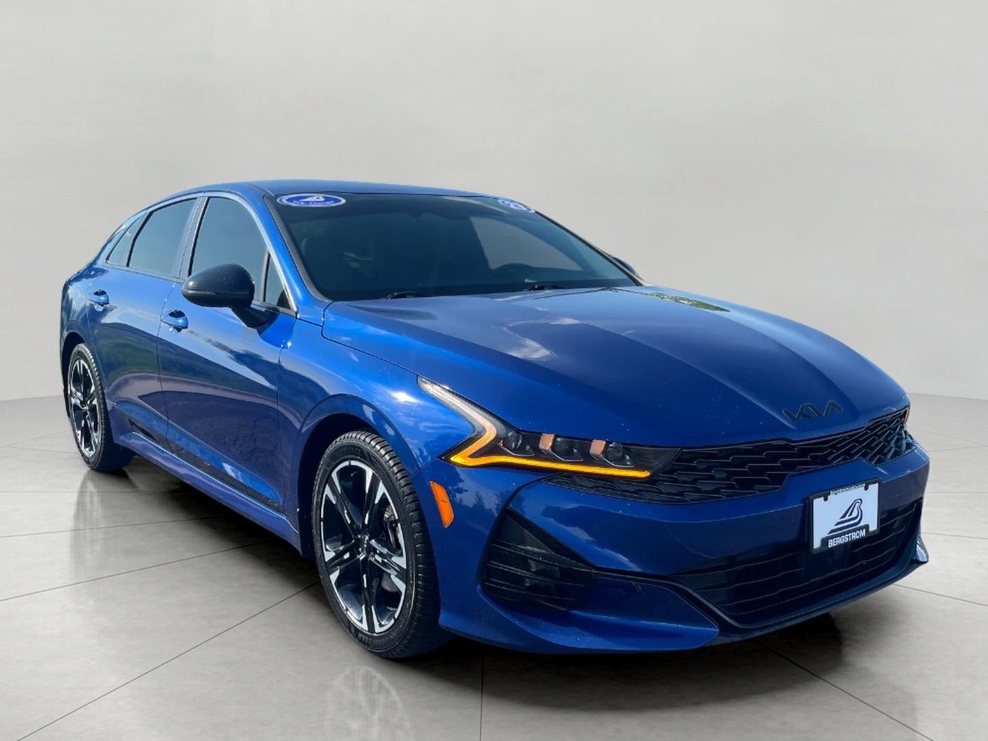 2023 Kia Optima GT-Line AWD's photo