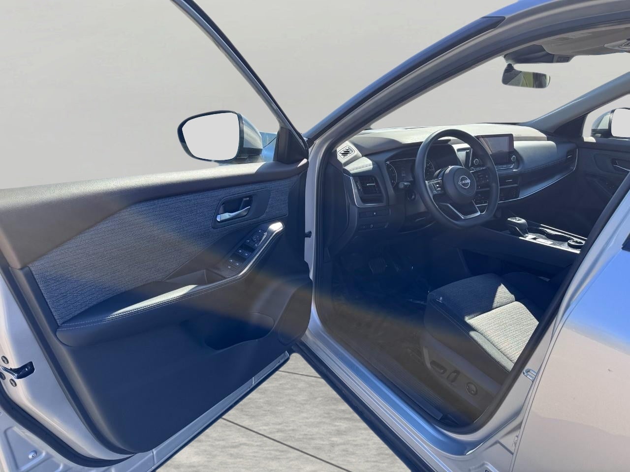 2023 Nissan Rogue AWD SV