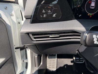 2026 Volkswagen Golf GTI 2.0T SE DSG